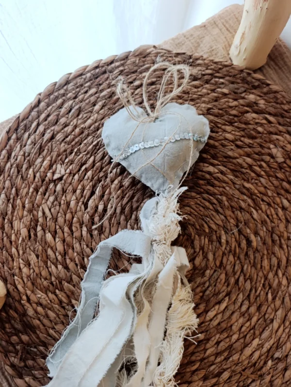 Adorno Colgante Corazón de Tela