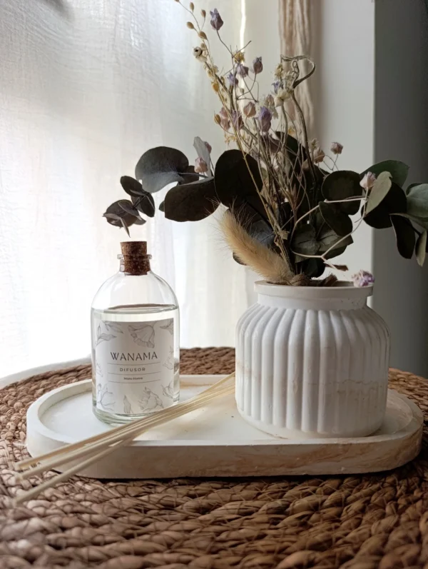 Difusor vidrio 100 ml Fragancia Wanama con 6 Varillas de Ratán