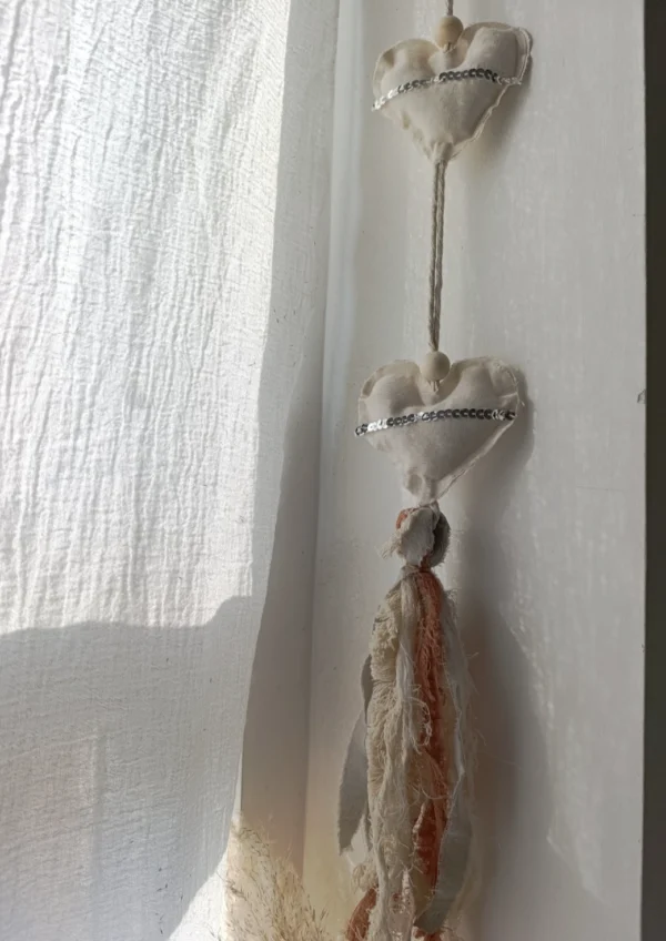 Cadena de corazones ( hilo ) + Borla